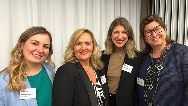 FeMale Leaders